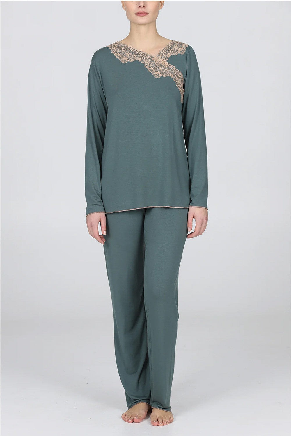Boglietti - pigiama lungo con pizzo in morbido micromodal fel168 verde