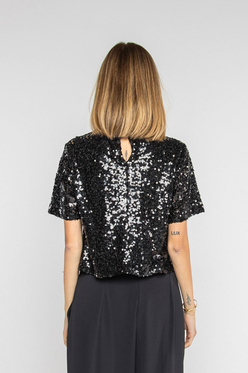 Lokita - top manica corta paillettes 9 lok11154 nero