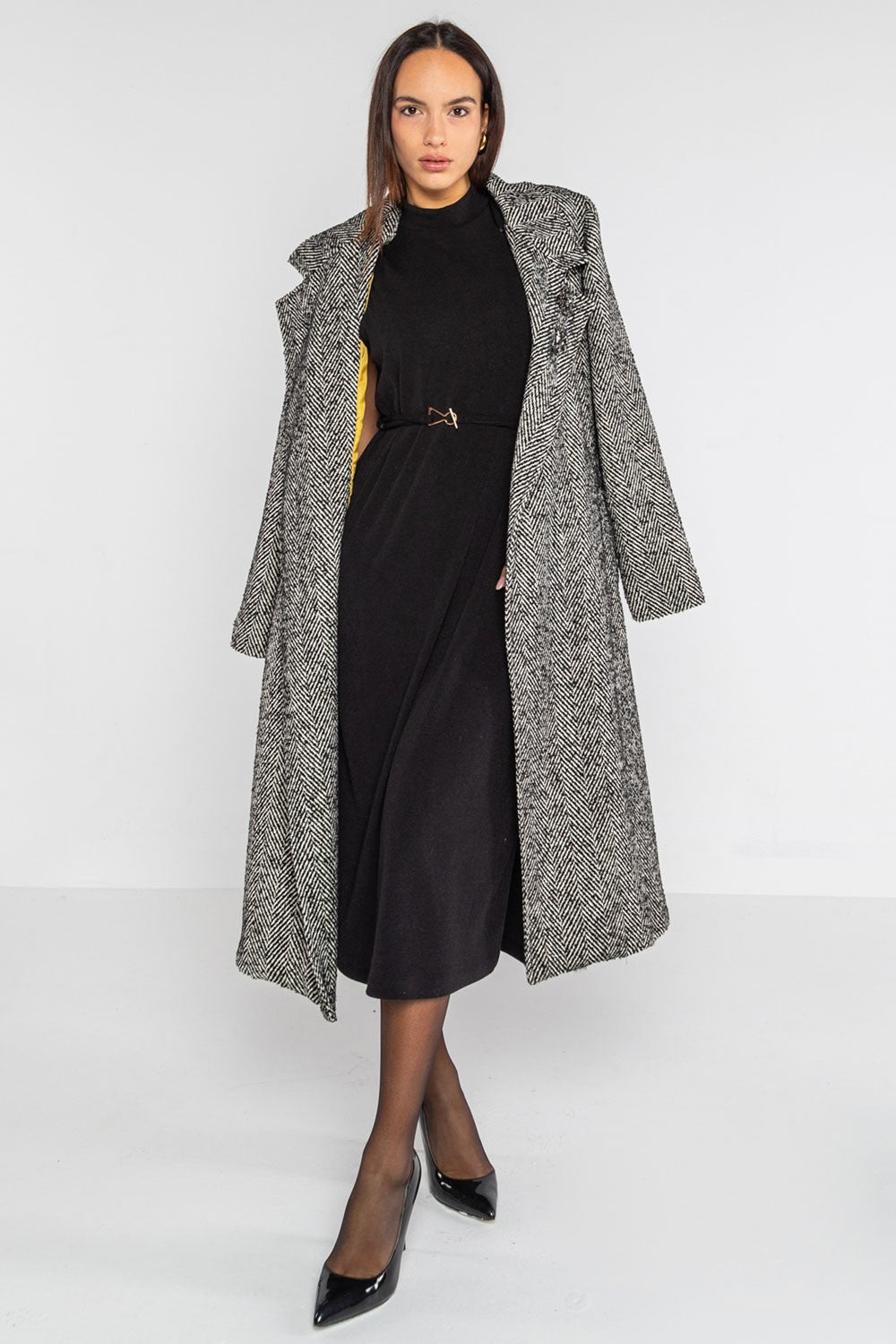 Lokita - cappotto lungo con cintura in tessuto spigato 1280 lok82081 nero/avorio