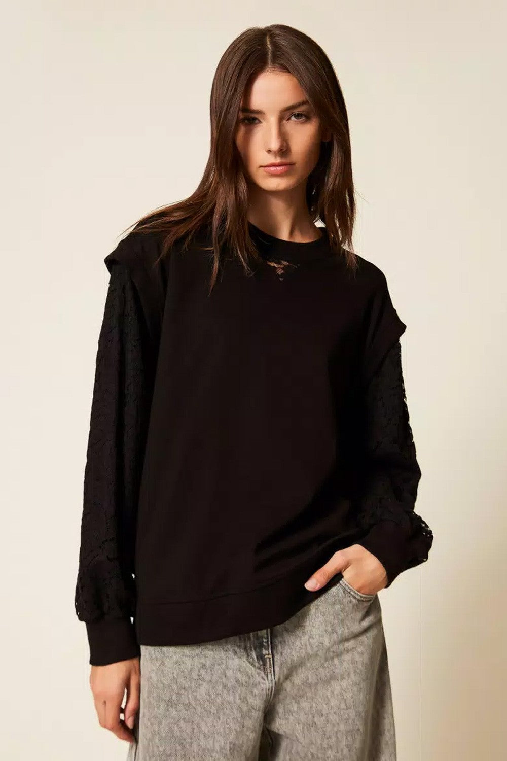 Twinset - felpa con maniche in pizzo 252ll2jcc 00006 nero